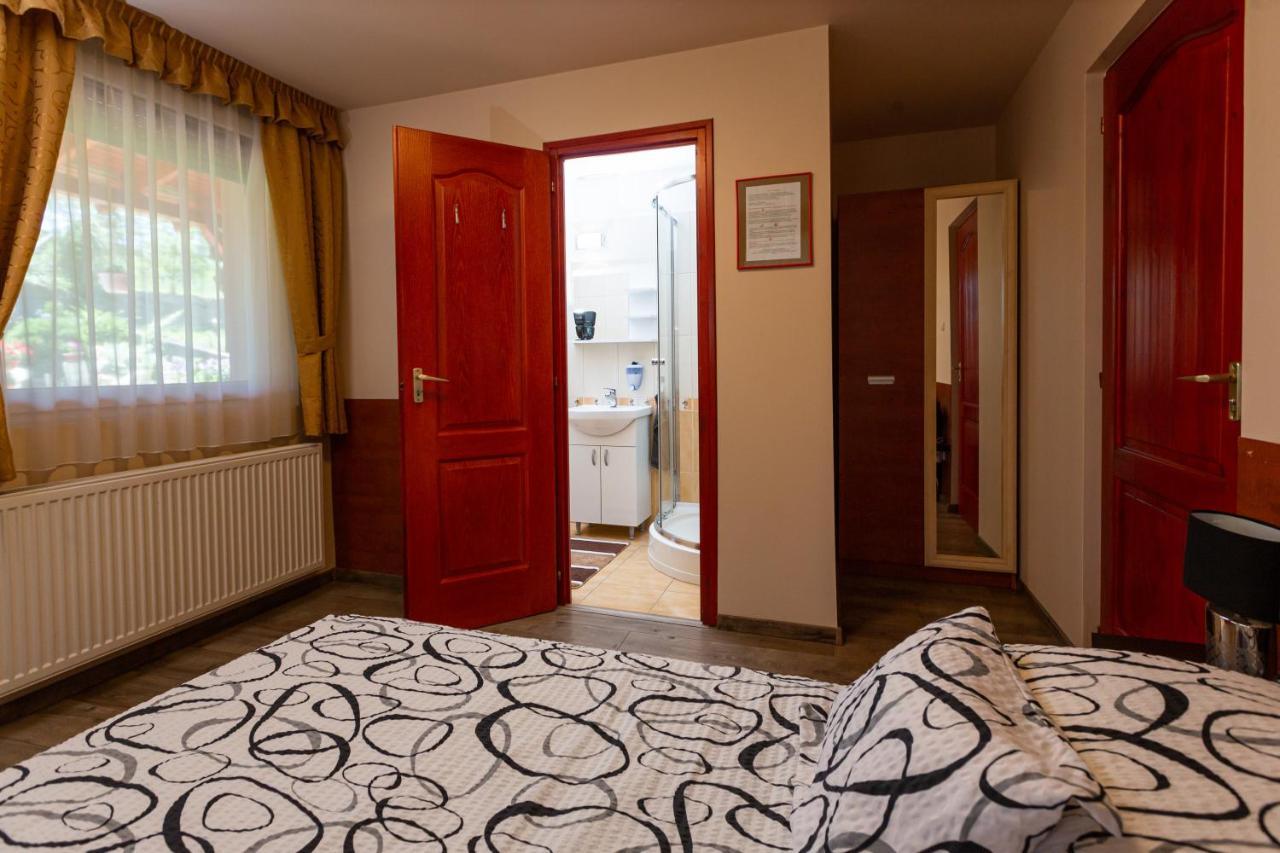 Erika Vendeghaz Hotel Eger Eksteriør billede